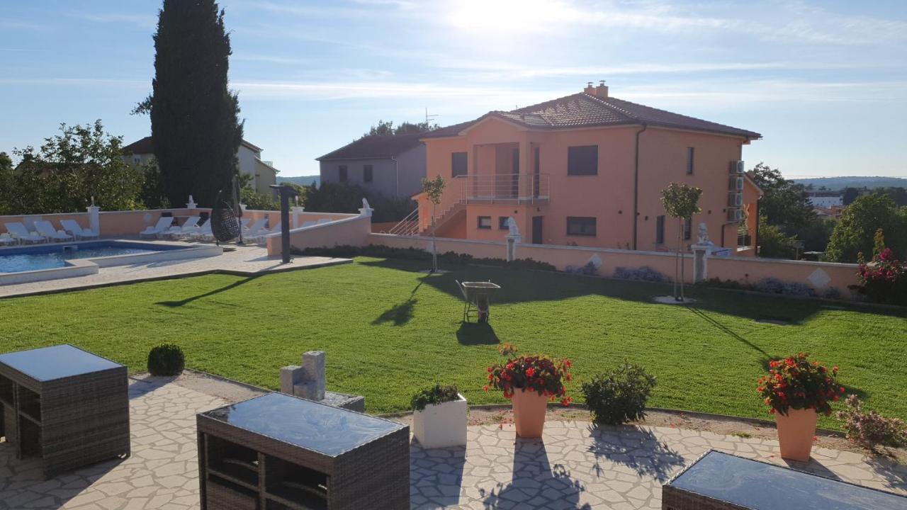 Villa Natalija Медулин Экстерьер фото